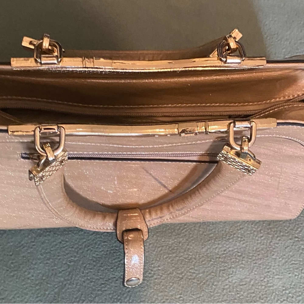 Michael Kors Metallic Gold purse with Dual Top Handles - Picture 3 of 9